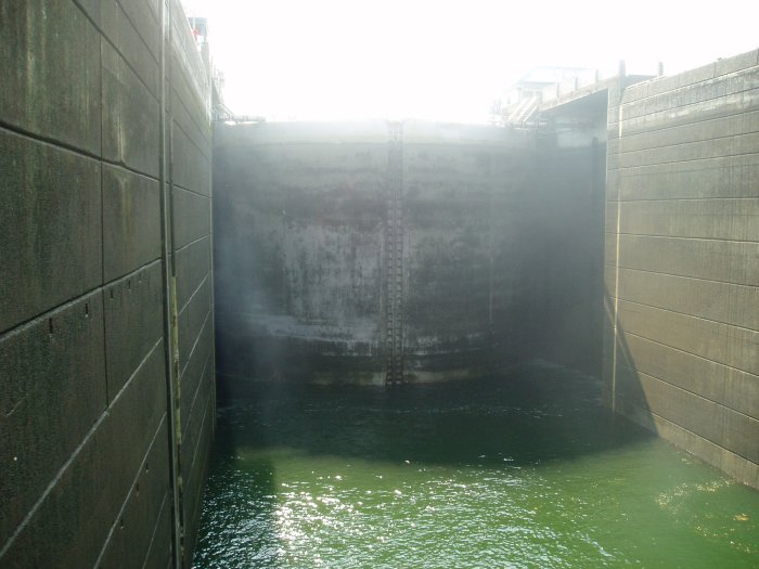 The gate will open when the water level reaches the top